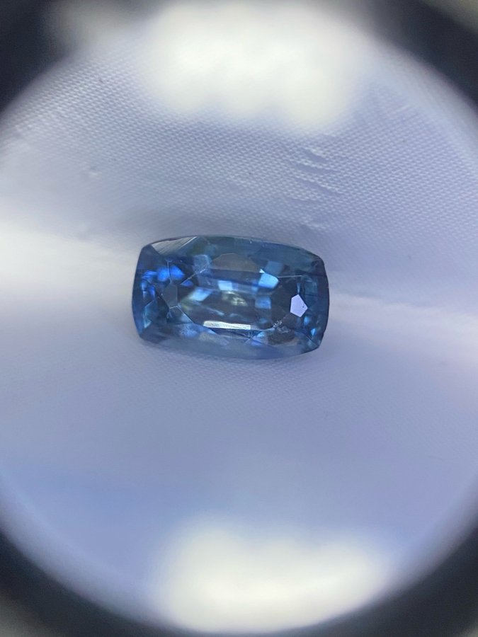 Sapphire 0.46 carat