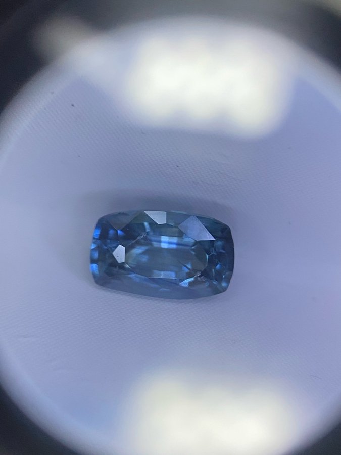 Sapphire 0.46 carat