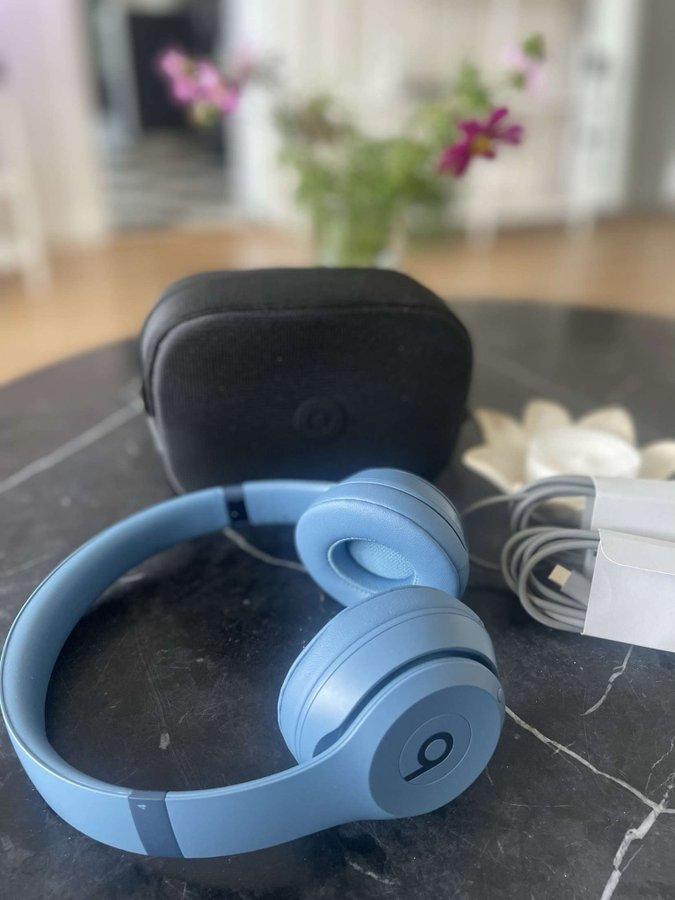 Beats Solo 4 Wireless