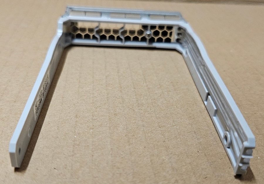 Sun Oracle 6 psc 2.5 Hard drive tray caddy 541-2123-03 Rev .50