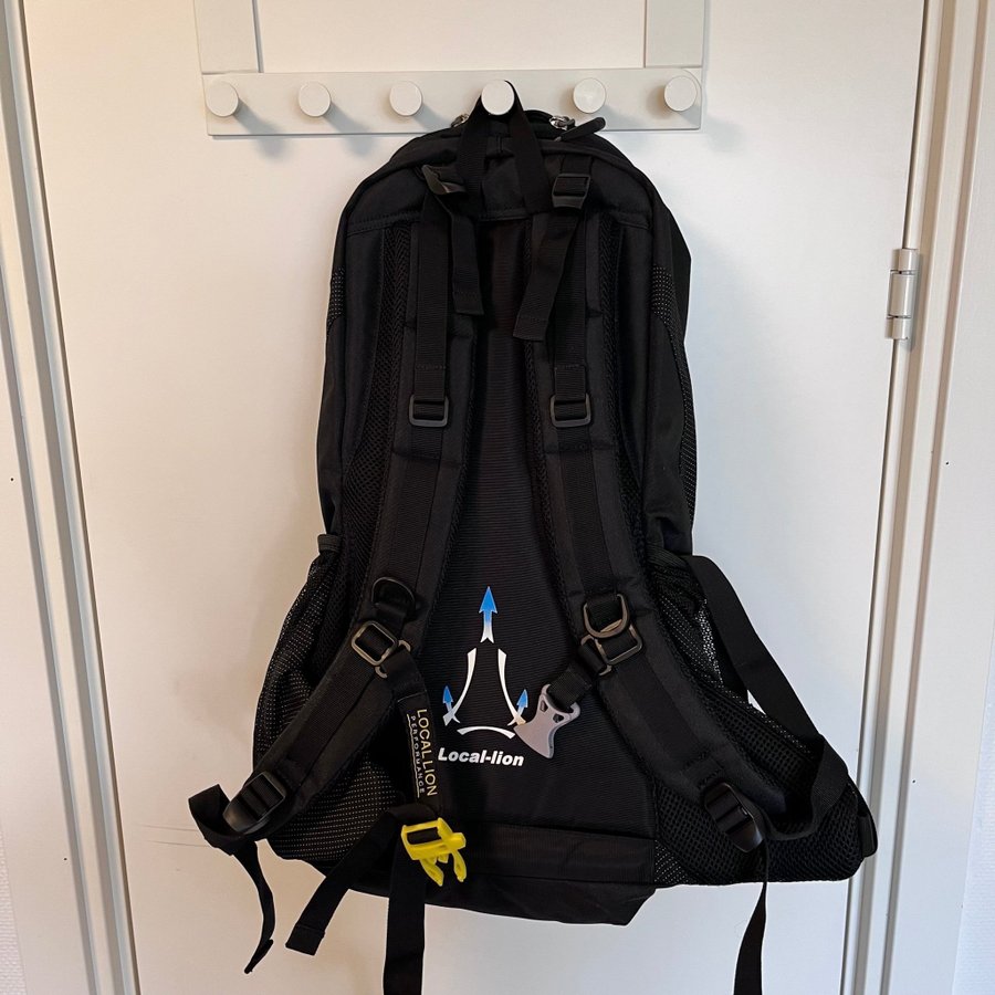 Never used Local Lion Bicycle / Hiking backpack. 22L