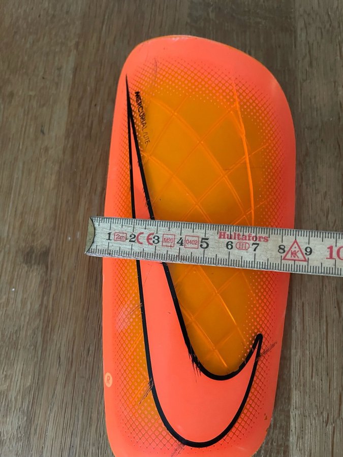 Nike Mercurial Fotbollsbenskydd