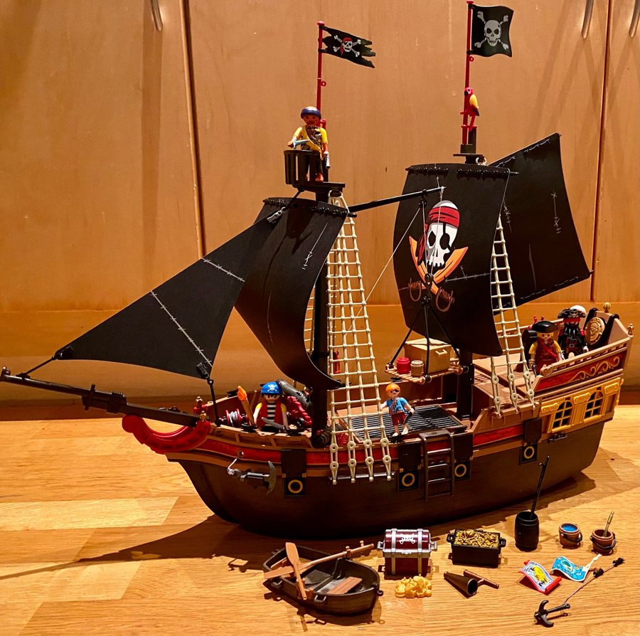 Playmobil Stort Piratskepp med tillbehör Julklappstips!