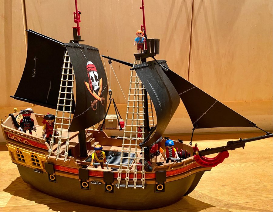 Playmobil Stort Piratskepp med tillbehör Julklappstips!