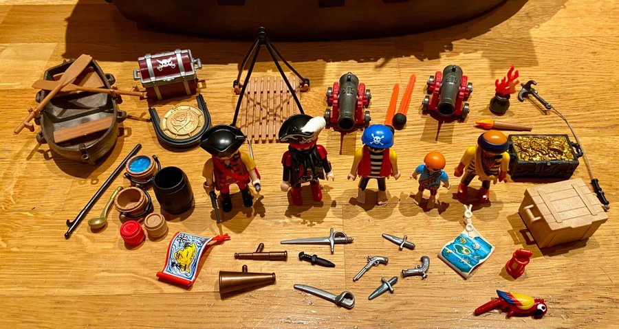 Playmobil Stort Piratskepp med tillbehör Julklappstips!