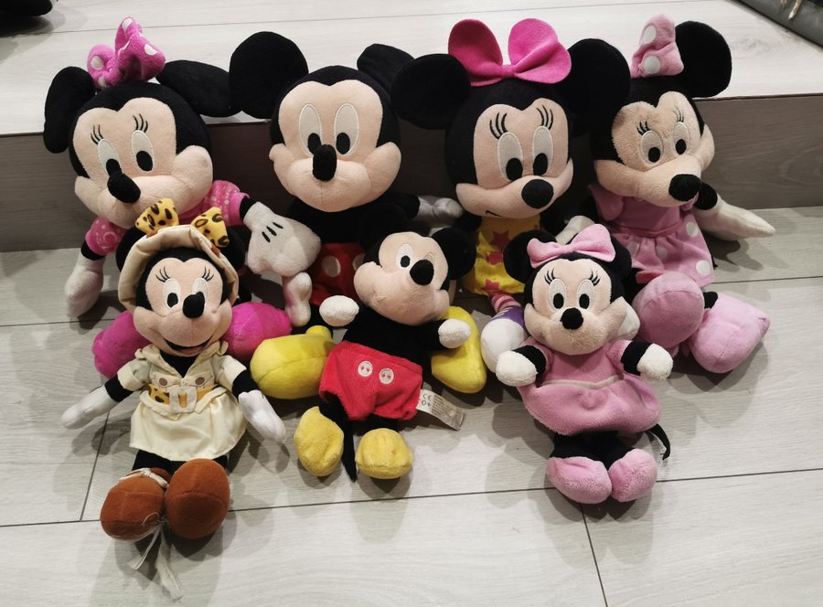 7 st Minnie Mouse mjukisdjur Musse Pigg Disney