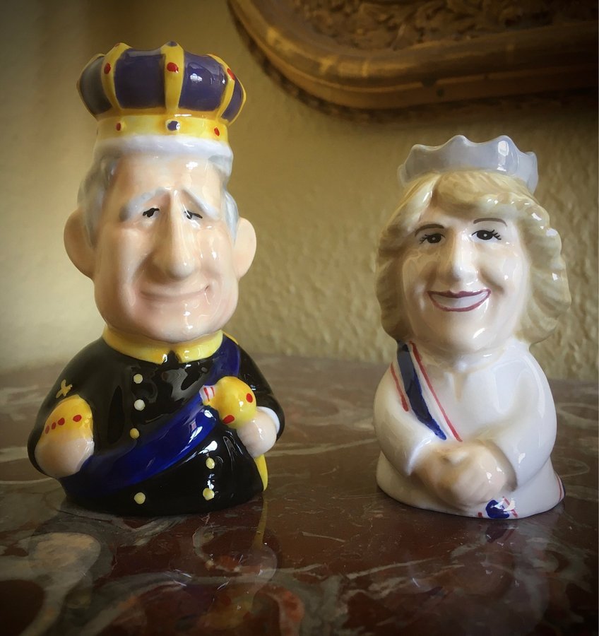 Salt- och pepparkar, Kung/King Charles III  Drottning/Queen Camilla