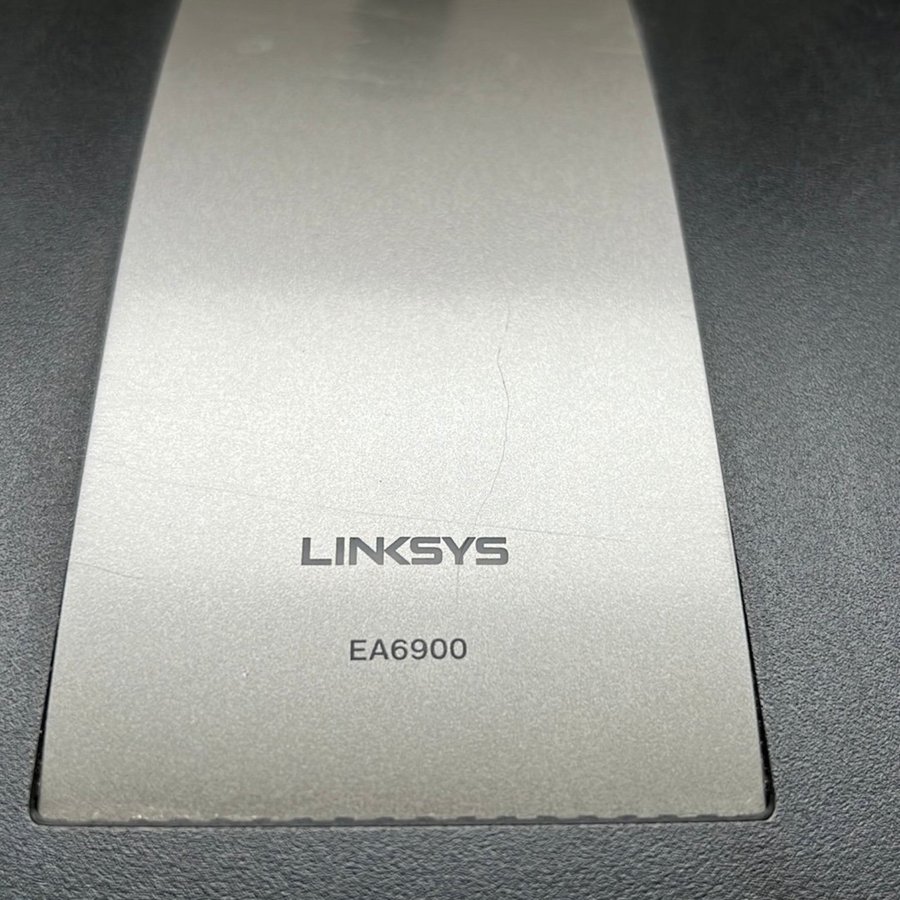 Linksys EA6900 v2 AC1900 Dual-Band Smart Wi-Fi Router