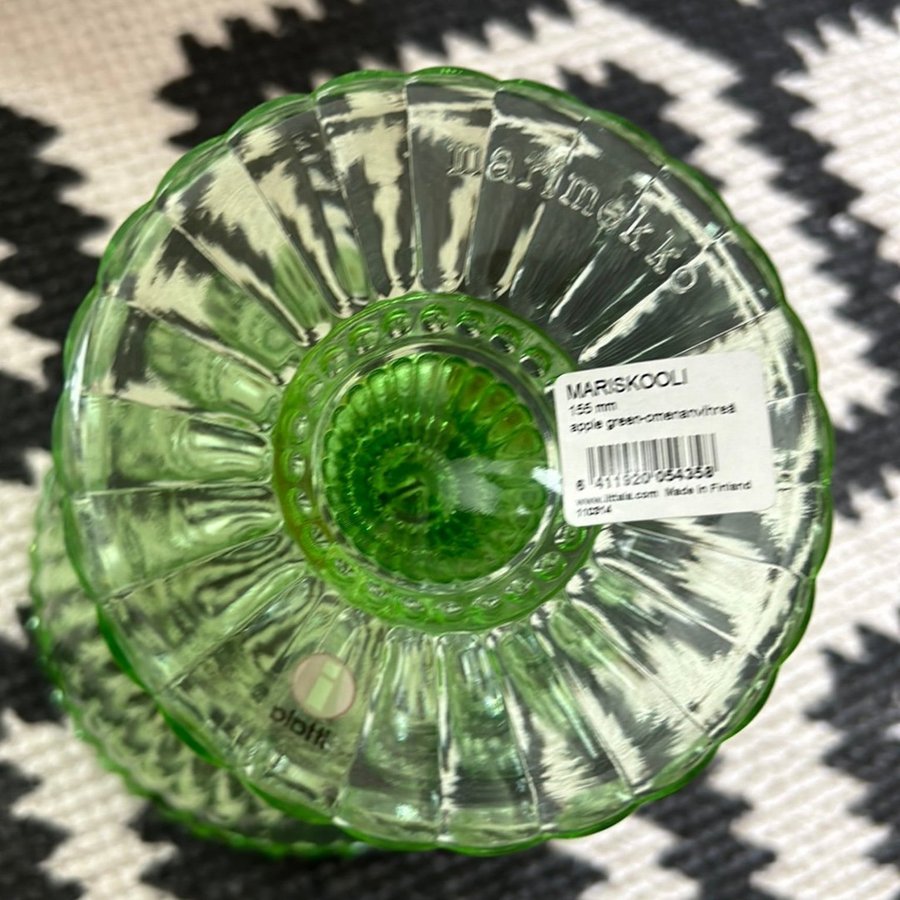 Iittala Marimekko Apple Green 155 mm glasskål på fot JULKLAPP