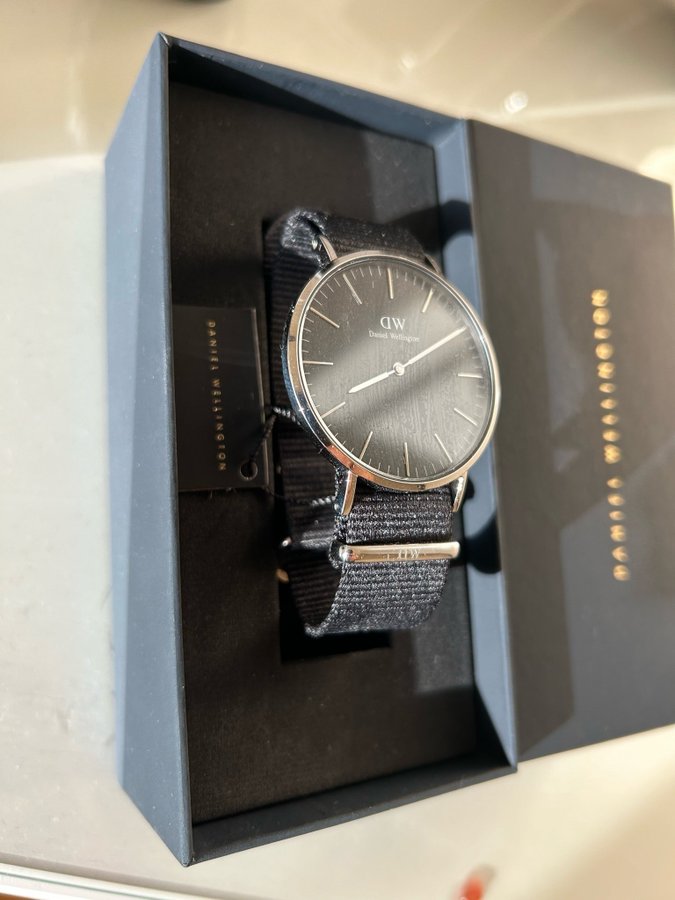 Daniel Wellington Klocka nypris 1799 kr