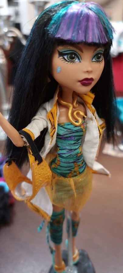 Monster high - mad science - cleo de nile