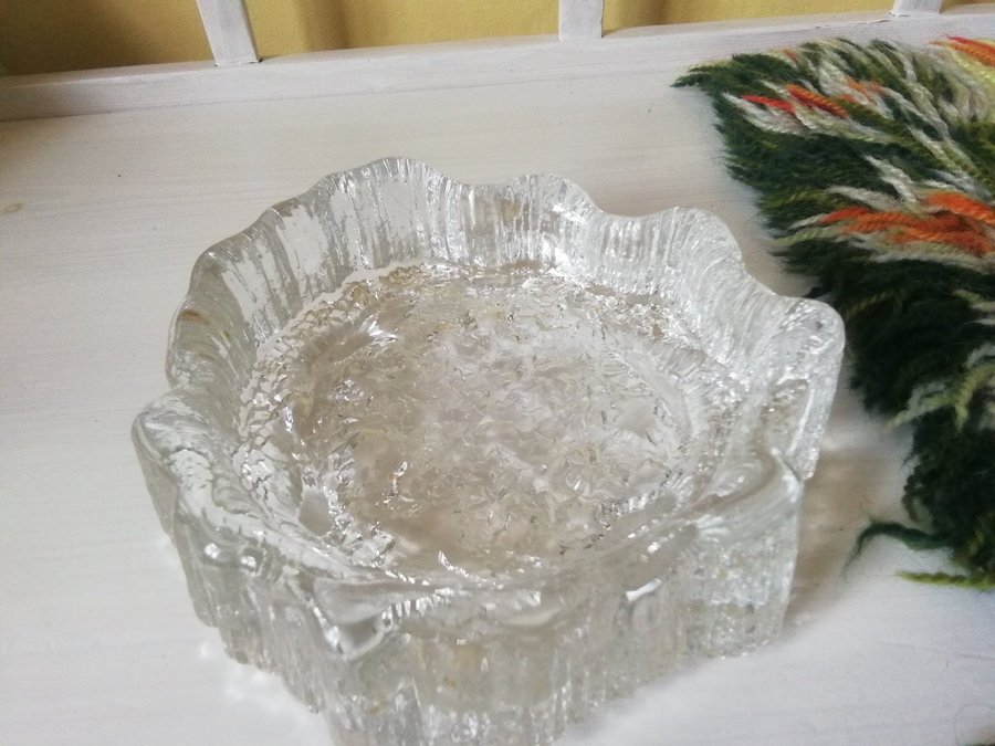 Tapio Wirkkala Iittala glas skål "Seita". 70 tal