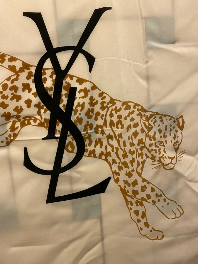 Yves Saint Laurent vit sidenscarf med leopard. Retro