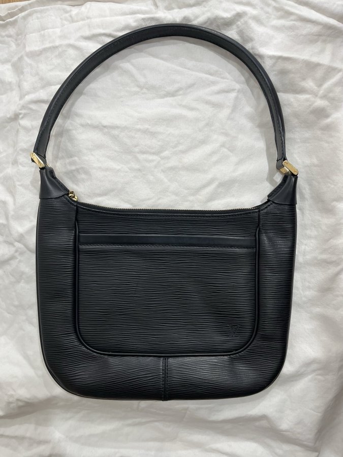 Sarvanga Louis Vuitton handbag