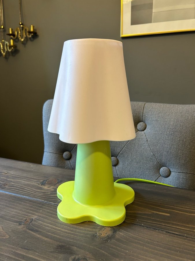 IKEA Mammut, Design Morten Kjelstrup Bordlampa Grön sänglampa retro nostalgi