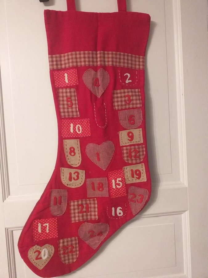 Jättefin Julstrumpa Adventskalender för 24 Paket!