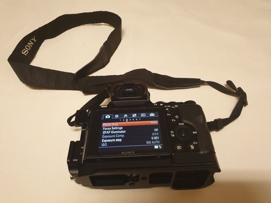 Sony A7R med 2st Batteri och laddare