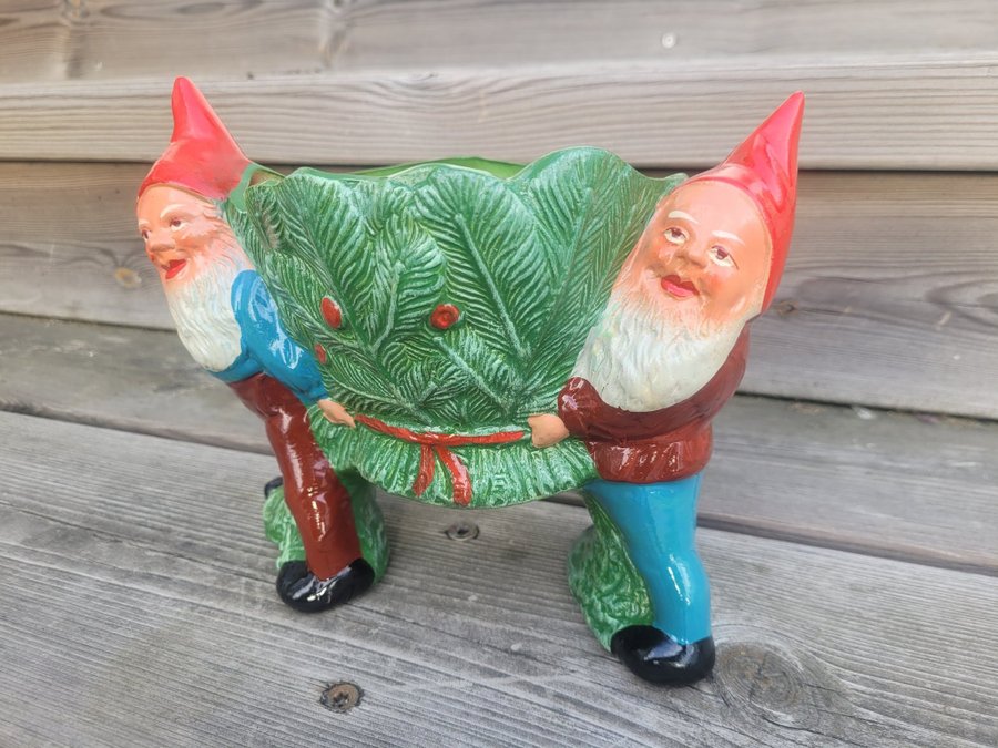 Äldre tomtekruka med 2 tomtar / tysk ? / vintage tomte