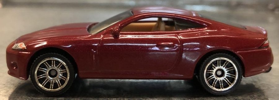 Matchbox New Jaguar XK-2006 1:64