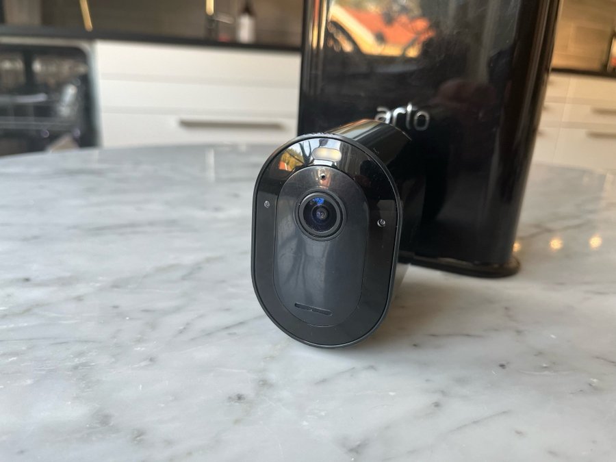 Arlo 3 PRO Kamera + Smarthub VMB4540