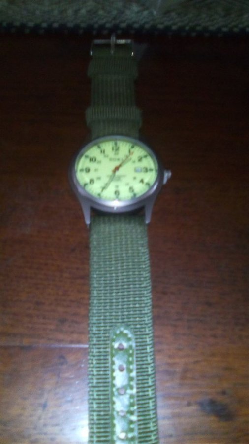 SOKU LUMINOUS ARMY DATE wristwatch