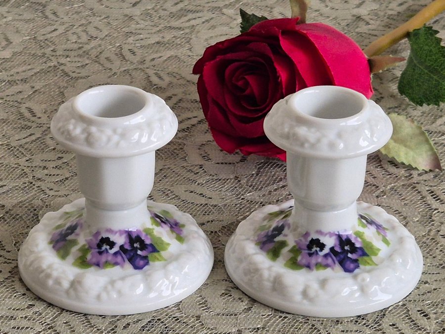 Rosenthal Classic Rose Collection - 2 st. Porslinsljusstakar med Vackra Violer