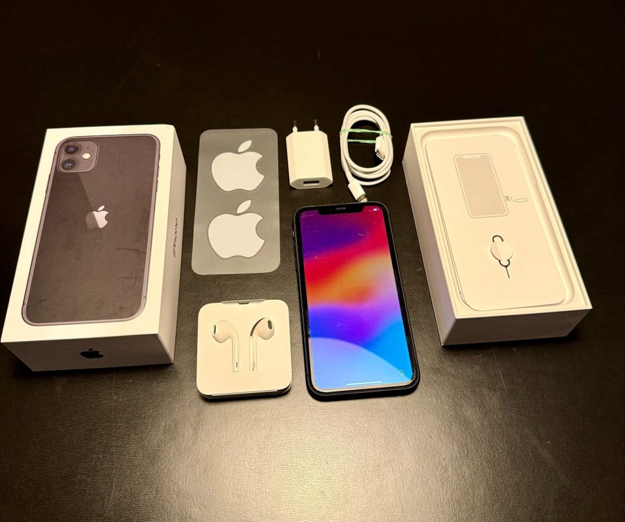 iPhone 11 Svart 128 GB, EarPods, laddare