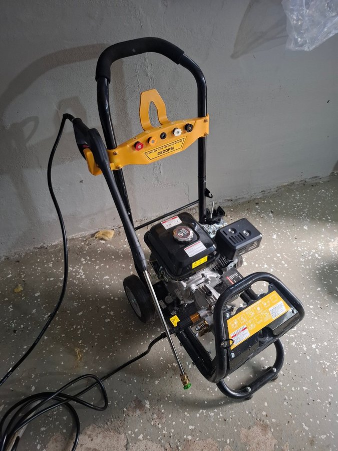 Bensin högtryckstvätt 2200PSI 7.5HP