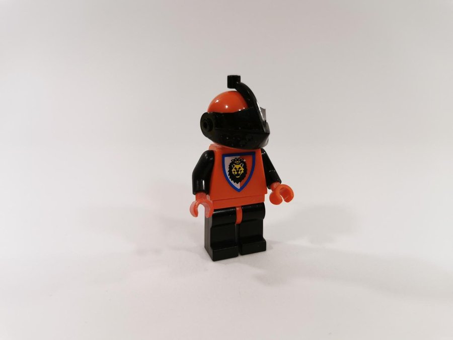 Lego - minifigur - castle - riddare - cas384 - röd/svart