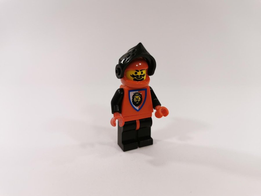 Lego - minifigur - castle - riddare - cas384 - röd/svart