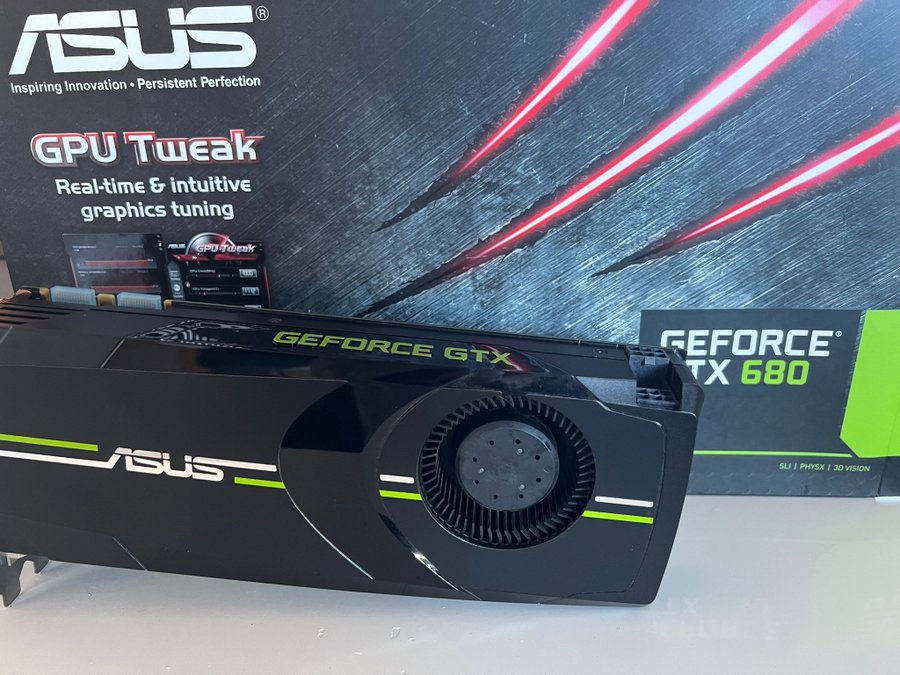 ASUS GeForce GTX 680