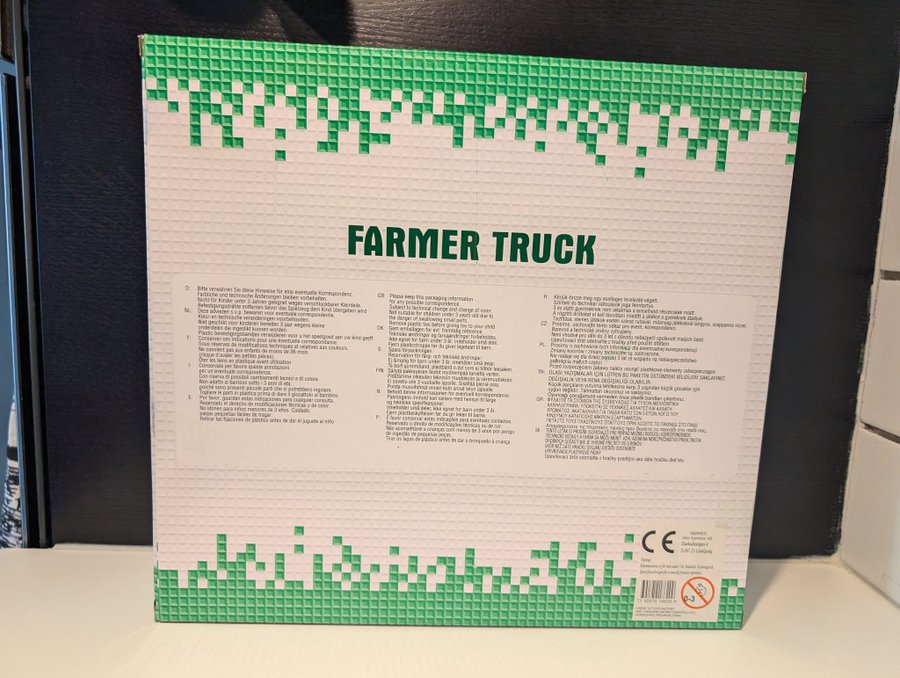 Farmer truck - traktorer med släpvagnar