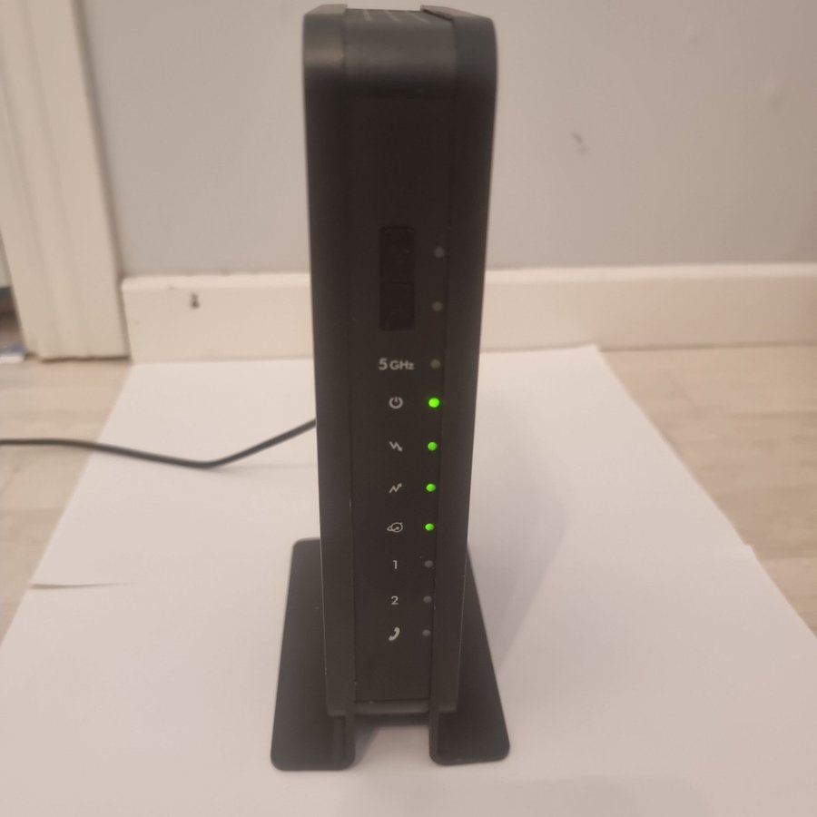 Netgear CG3700EMR Router