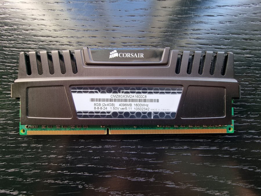 Corsair vengeance 8gb ddr3 1600mhz