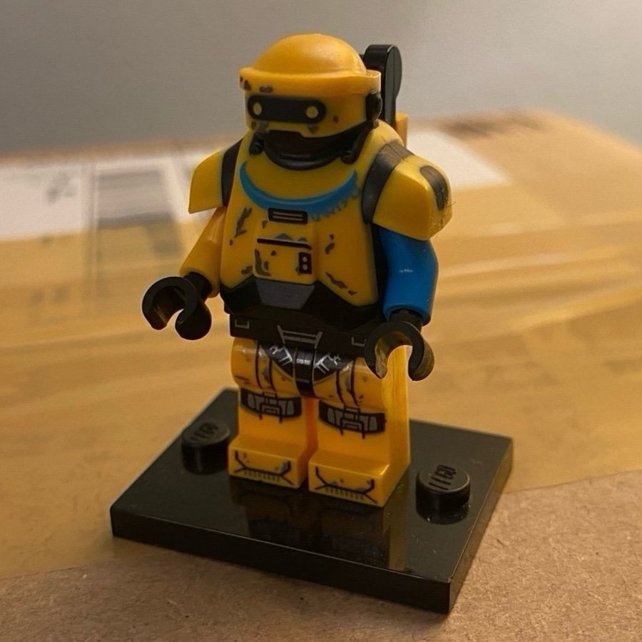 ”Sänkt pris” Lego star wars Minifigur Neb-b loader droid