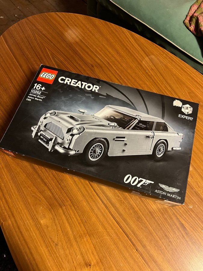 LEGO Creator Expert 10262 James Bond Aston Martin DB5