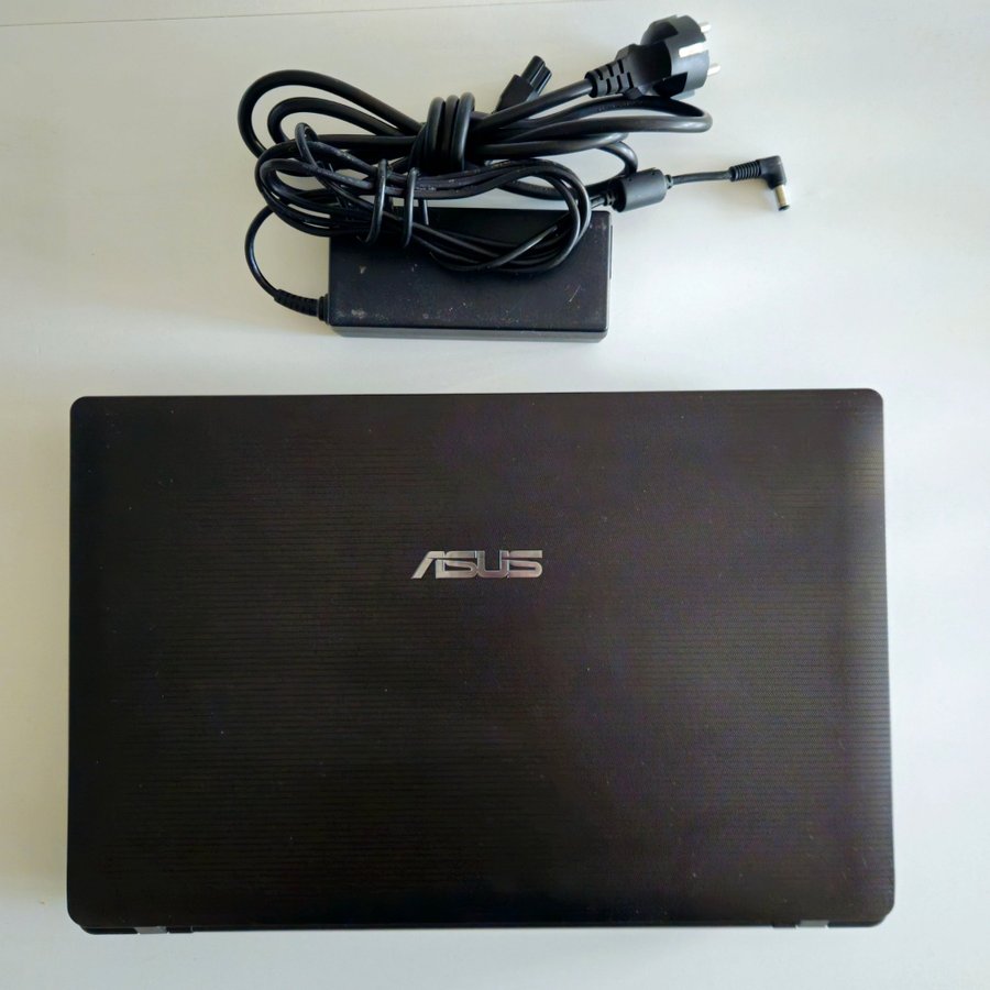 Asus X53S 15,4", Intel Core i7, 8 GB RAM, 500 GB, Wifi, Bluetooth,