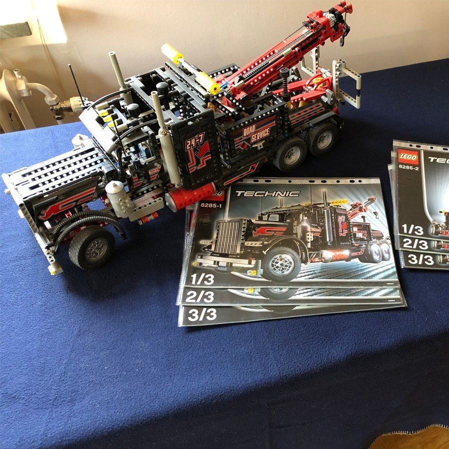 LEGO Technic "8285 Tow Truck" (2006)