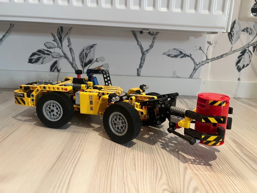 Lego Technic 42049 - Mine Loader