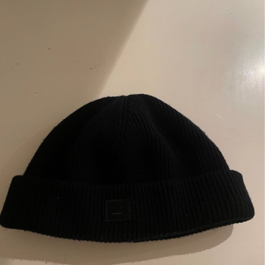 Acne Studios svart beanie