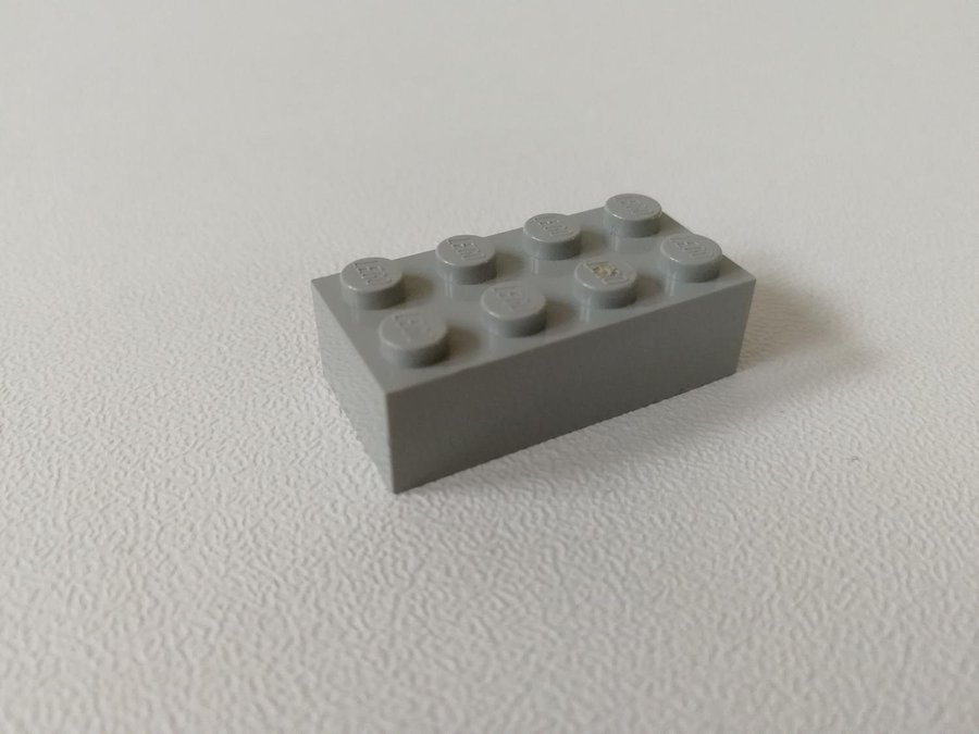 Lego - bit - brick - bas - 2x4 - part 3001 - ljusgrå (old light gray)