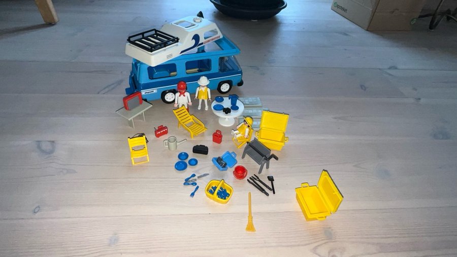 Playmobil Campingbil med tillbehör