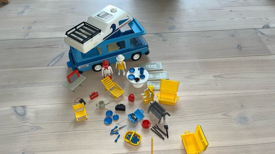 Playmobil Campingbil med tillbehör