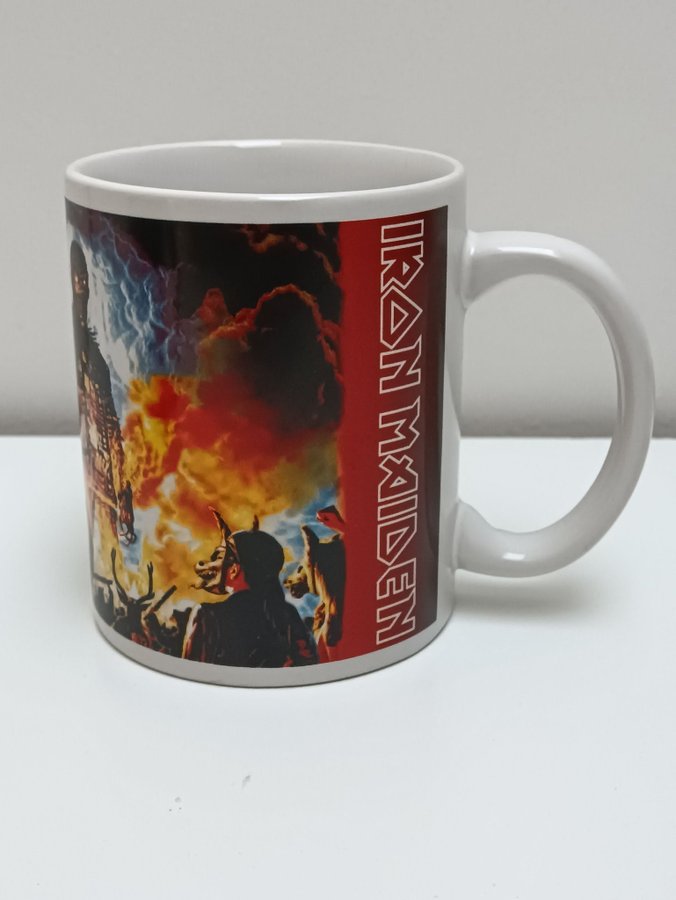 Iron Maiden mugg i bra skick!