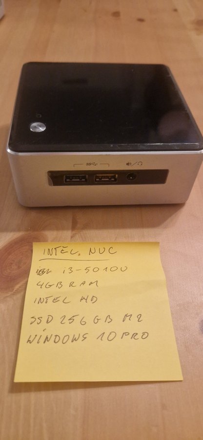 Intel NUC I3-5010U/4GB /256 GB SSD/INTEL HD/WIN10 /NR6