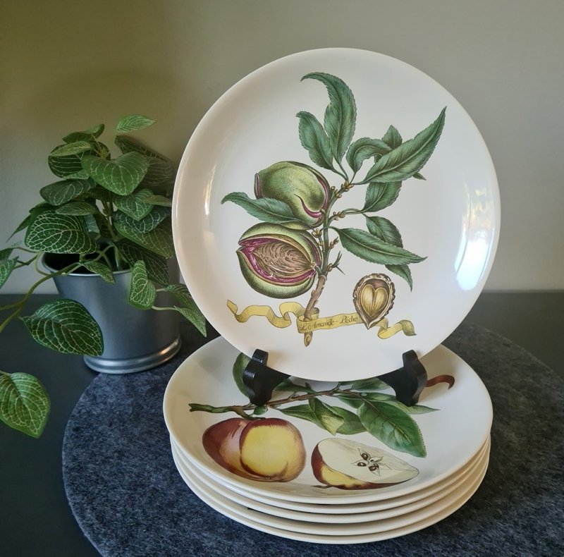 Villeroy  Boch 6 tallrikar/assietter med fruktmotiv nyskick