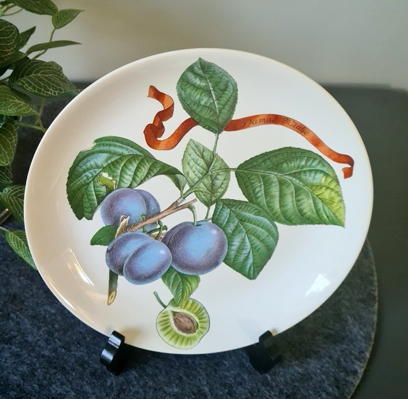 Villeroy  Boch 6 tallrikar/assietter med fruktmotiv nyskick