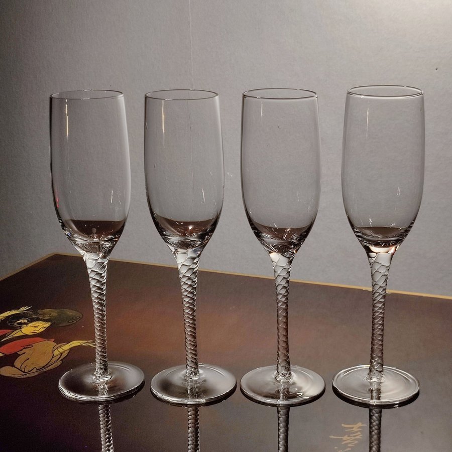 ORREFORS "Anne" Champagneglas 4st . Anne Nilsson