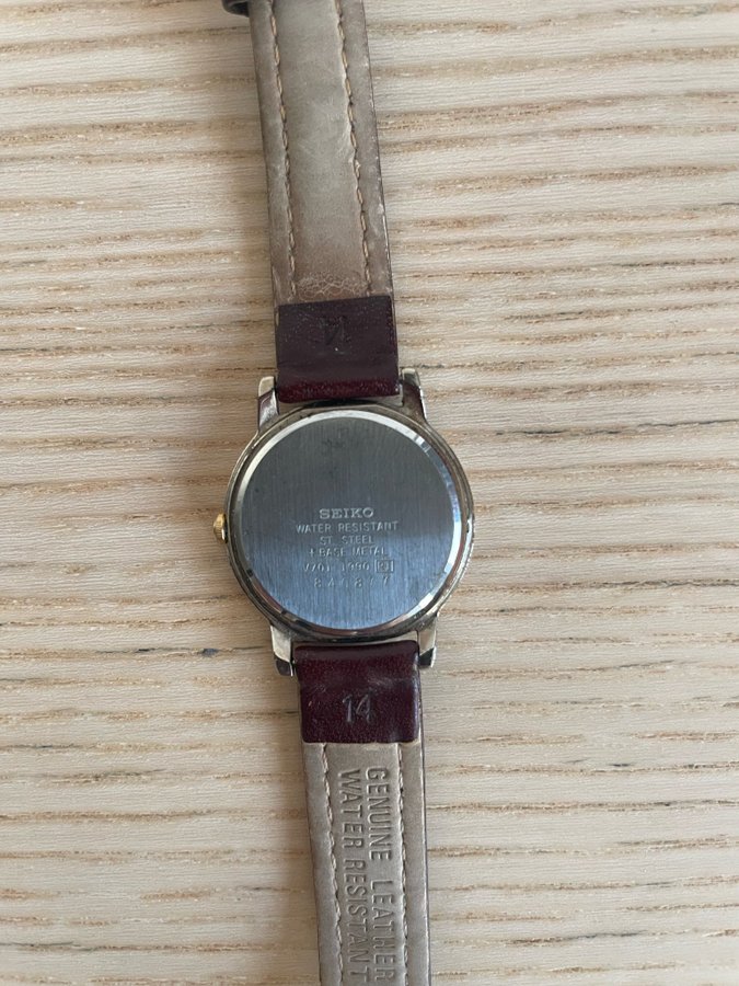 Seiko klocka med läderarmband