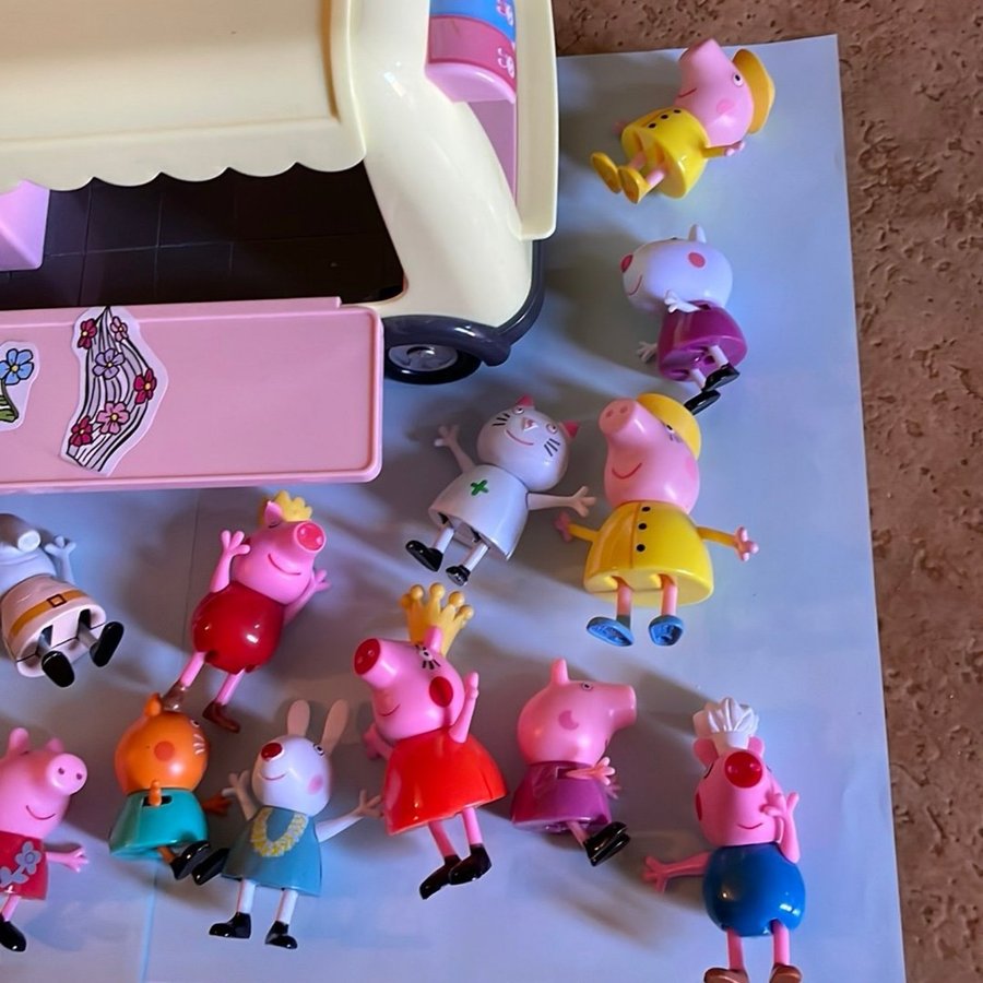 Peppa Pig Greta Gris glassbil med figurer